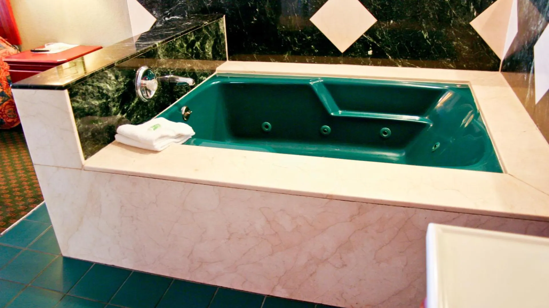La Mirage Inn Lax Airport West Athens